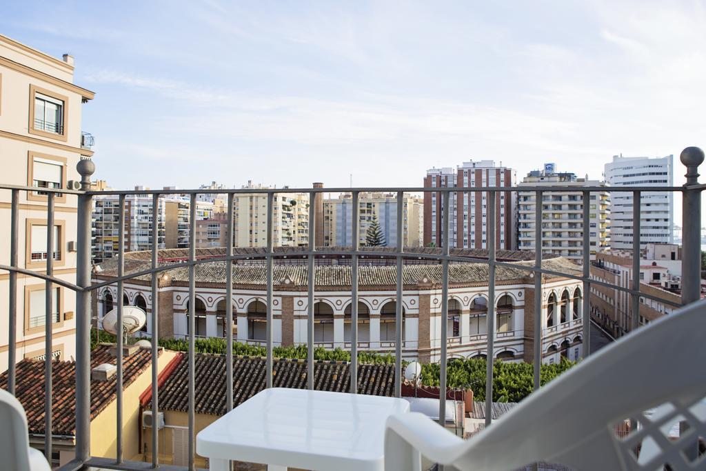 Hotel Eliseos Malaga Exterior photo