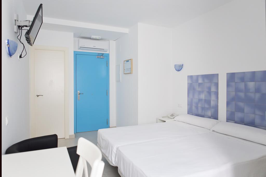 Hotel Eliseos Malaga Exterior photo