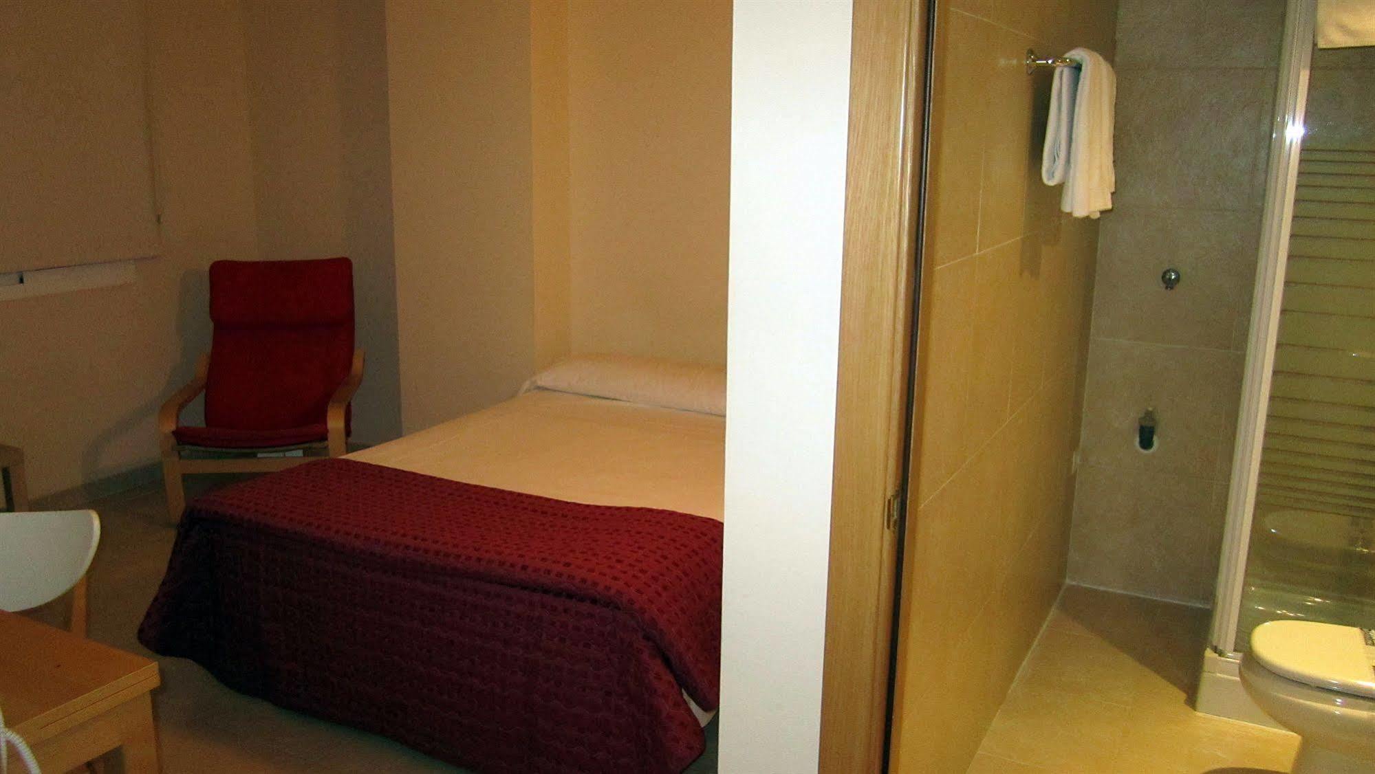 Hotel Eliseos Malaga Exterior photo